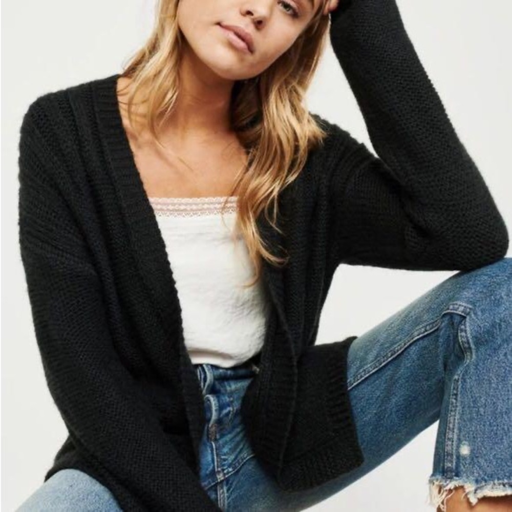 Abercrombie & Fitch Fuzzy Puff Sleeve Cardigan Black XS